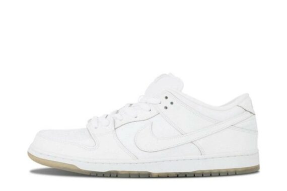 SB Dunk Low Pro "White Out"