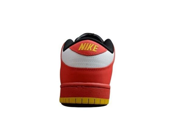 SB Dunk Low “Vietnam 25th Anniversary”