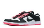 Dunk Low PRO SE "Black White Peach"