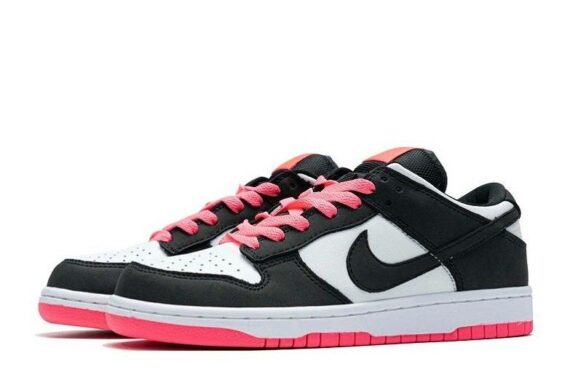 Dunk Low PRO SE "Black White Peach"