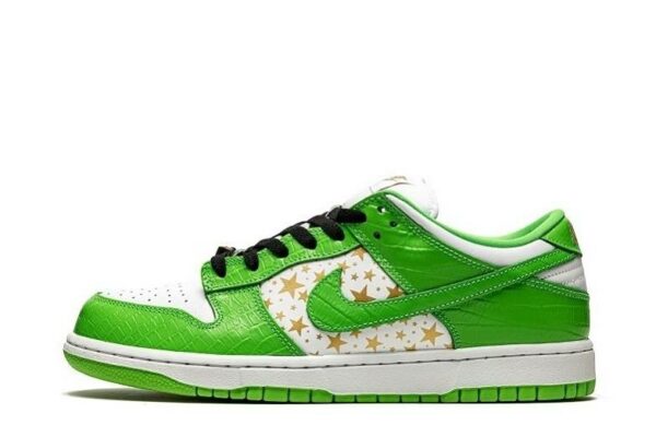 SB Dunk Low Stars "Mean Green"