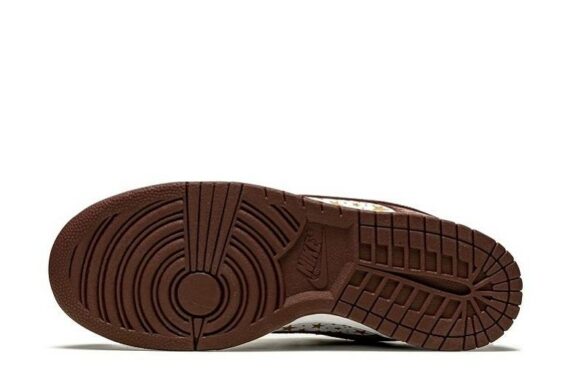 SB Dunk Low Stars "Barkroot Brown"