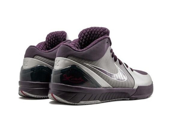 Kobe 4 "Chaos Joker"