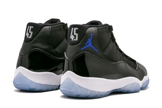 Air Jordan 11 Retro "Space Jam"