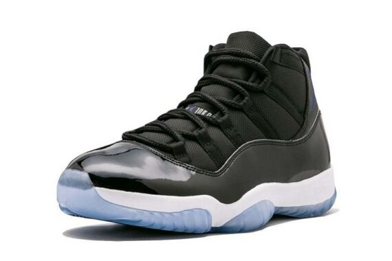 Air Jordan 11 Retro "Space Jam"