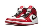 Air Jordan 1 Mid “Chicago”