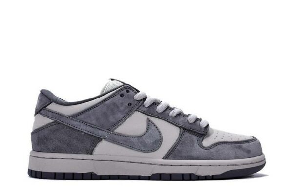 Dunk Low Light Grey 854866-002