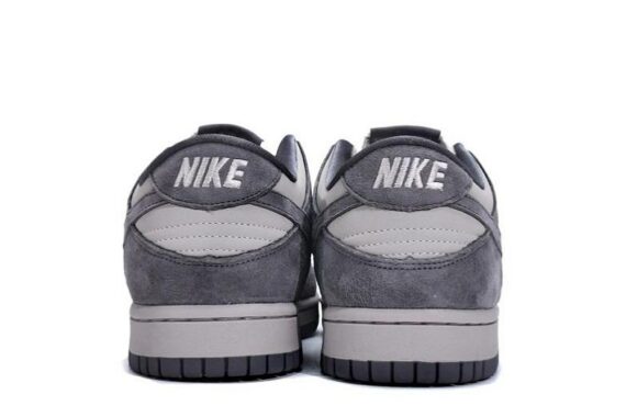 Dunk Low “Light Grey”