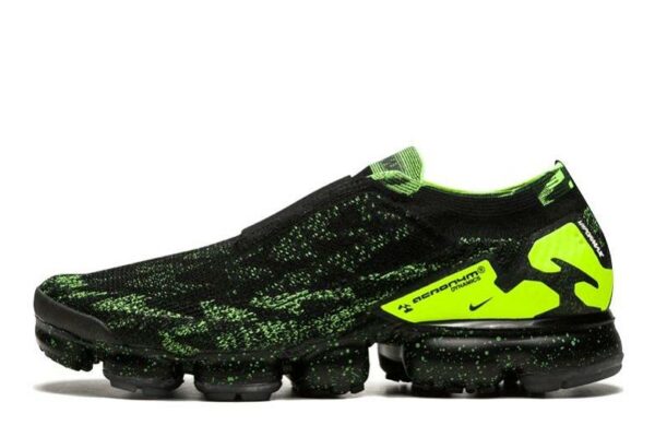 Air VaporMax Moc 2 "Black/Volt"