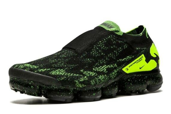 Air VaporMax Moc 2 "Black/Volt"