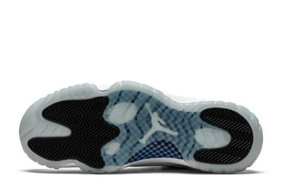 Air Jordan 11 Low “Legend Blue”