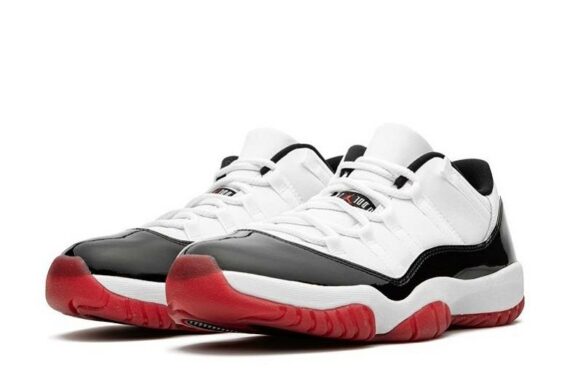 Jordan 11 Low “White Bred”