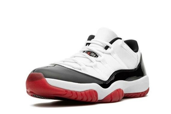 Jordan 11 Low “White Bred”