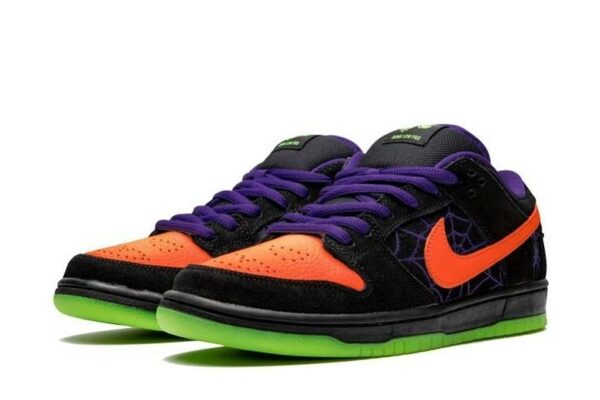 SB Dunk Low Night of Mischief BQ6817-006