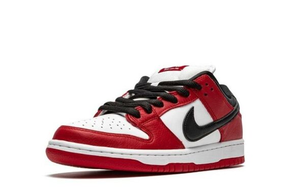 SB Dunk Low Pro “Chicago”