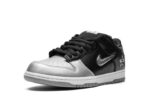 SB Dunk Low "Metallic Silver"