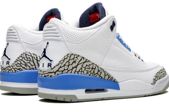 Air Jordan 3 "UNC"