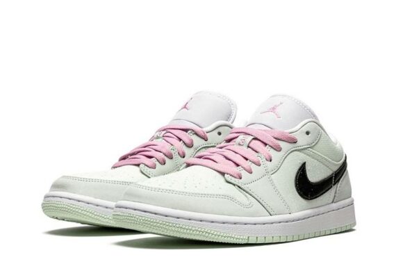 Wmns Air Jordan 1 Low SE "Barely Green"