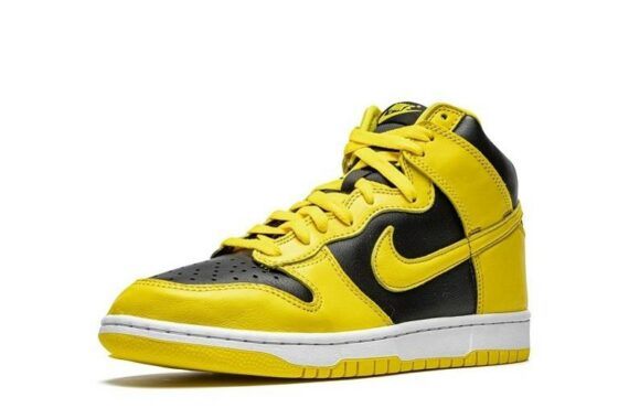 Dunks High SP “Varsity Maize”