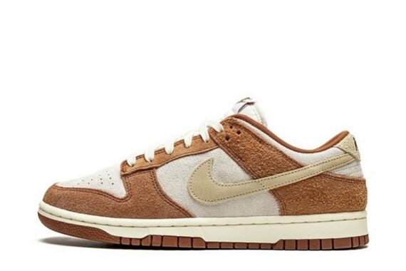 Dunk Low PRM “Medium Curry”
