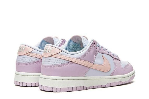 Nike Dunk Low “Easter”