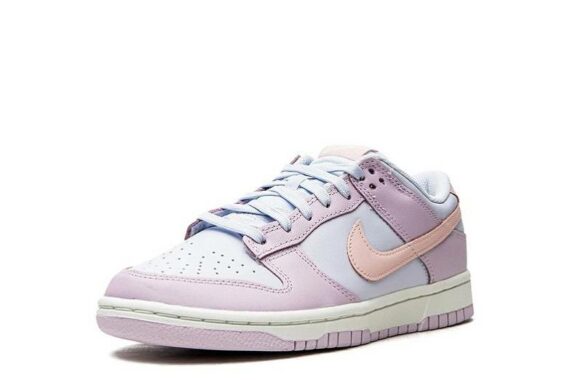 Nike Dunk Low “Easter”