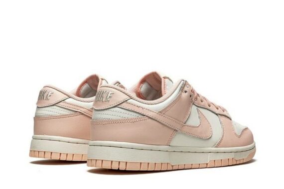 Dunk Low WMNS “Orange Pearl”