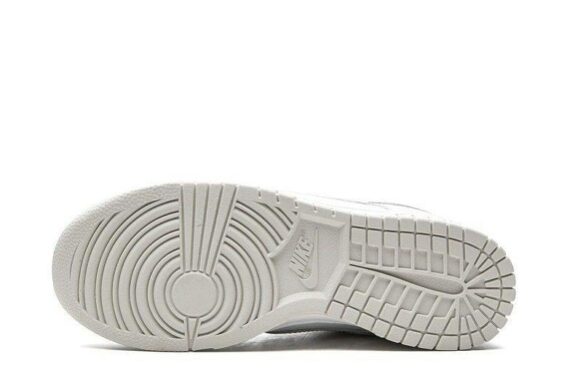 Dunk Low “Photon Dust”