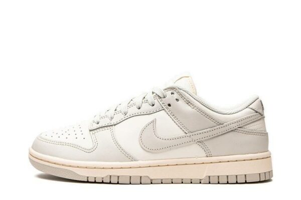 Nike Dunk Low “Light Bone”