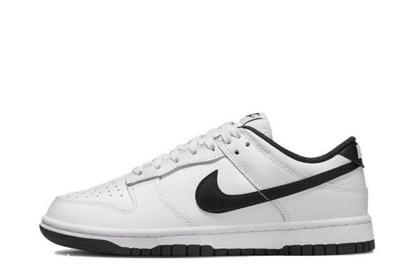 Nike Dunk Low “White/Black” WMNS