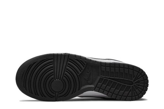 Nike Dunk Low “White/Black” WMNS