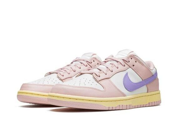 Nike Dunk Low “Pink Oxford”