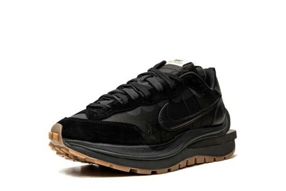 Nike Sacai VaporWaffle "Black Gum"