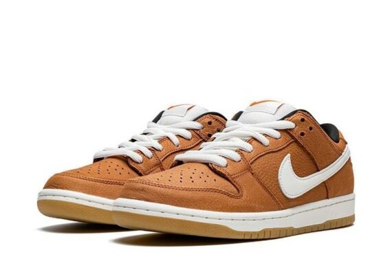 Nike SB Dunk Low “Russet Sail”