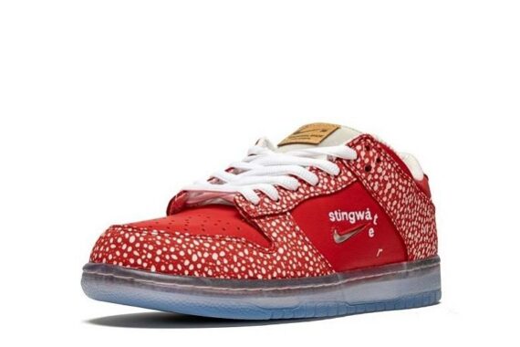 Stingwater x Nike SB Dunk Low “Magic Mushroom”