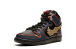 Gundam x Nike SB Dunk High “Banshee”