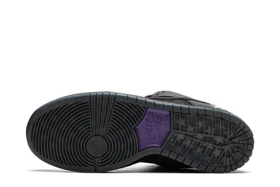 Familia x Nike SB Dunk Low “First Avenue”