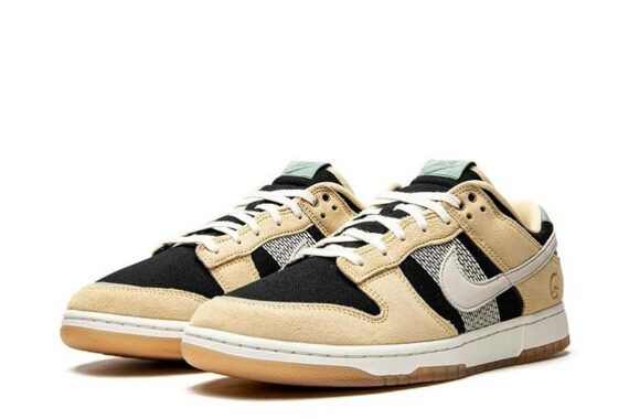 SB Dunk Low “Rooted in Peace”