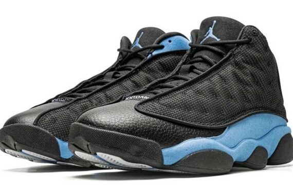 Air Jordan 13 "University Blue"