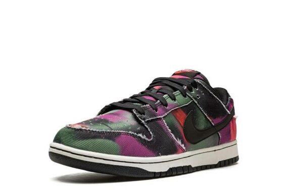 SB Dunk Low “Graffiti”