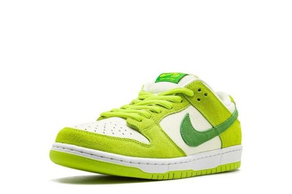 Nike SB Dunk Low “Green Apple”