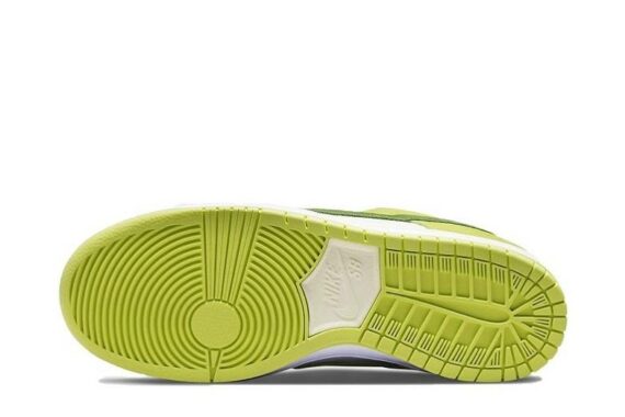 Nike SB Dunk Low “Green Apple”