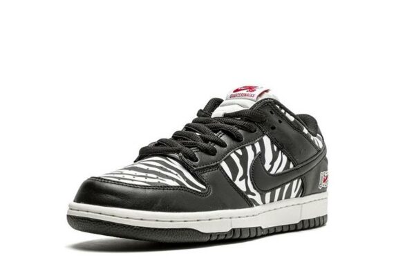 Quartersnacks x Nike SB Dunk Low “Zebra”