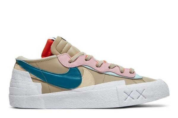 Kaws x Sacai x Blazer Low Reed DM7901-100