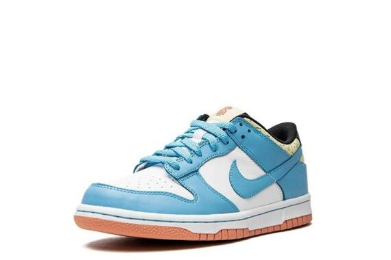 SB Dunk Low "Kyrie Irving"