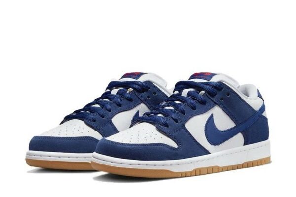 SB Dunk Low LA Dodgers DO9395-400