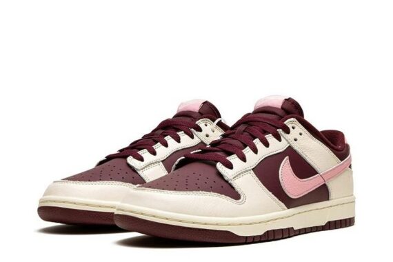 Dunk Lows “Valentine’s Day”