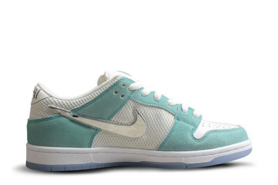 April Skateboards X Dunk Low SB "Turbo Green"