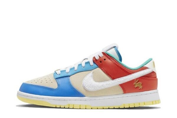 SB Dunk Low "Year of the Rabbit"