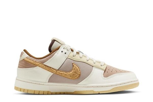 Dunk Low Year of the Rabbit FD4203-211